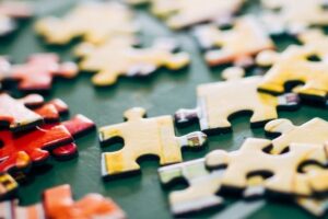 Activities and puzzel-pieces-Games-seniors-Middle-stage-Dementia
